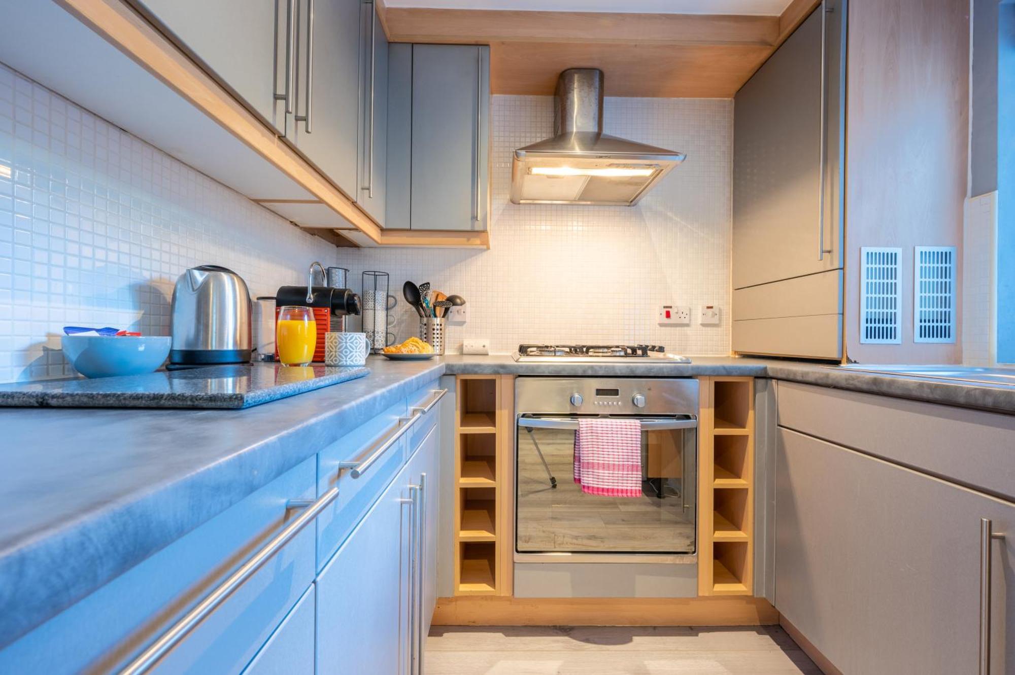 Millennium View By Ty Sa Apartment Cardiff Bagian luar foto
